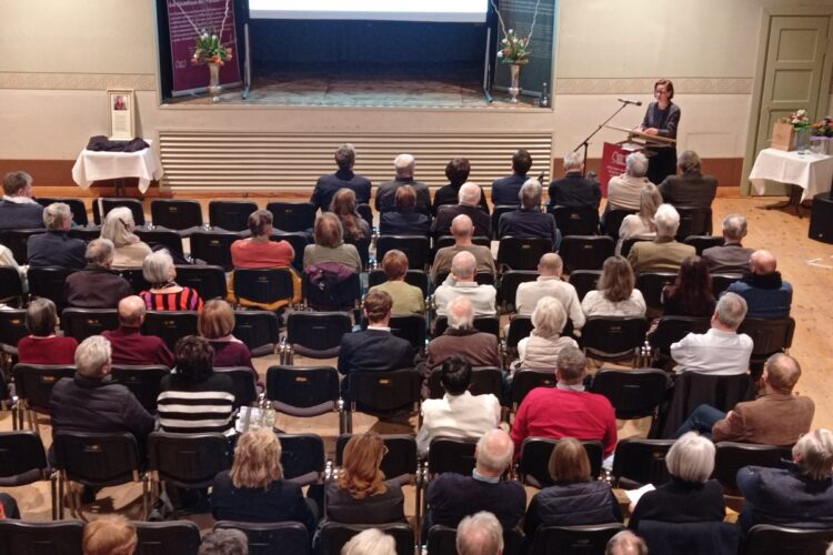 der Vortrag von Frau Frösch